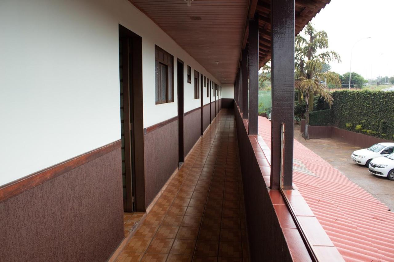 Hotel Park Valparaiso de Goias Exteriör bild